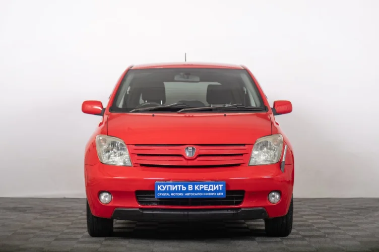 Toyota Ist 3 из 6