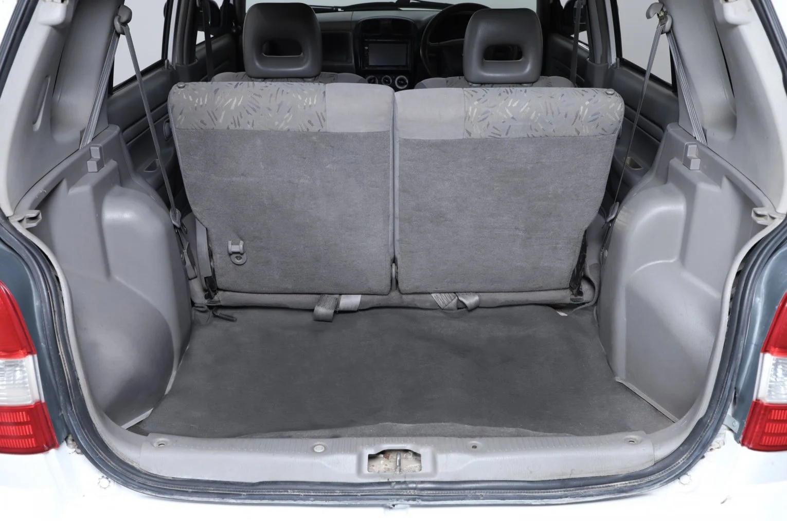 Mazda Demio 15 из 15