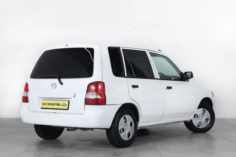 Mazda Demio 6 из 6