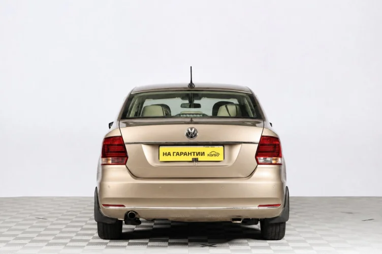 Volkswagen Polo 5 из 6