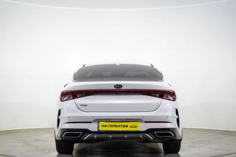 KIA K5 5 из 6