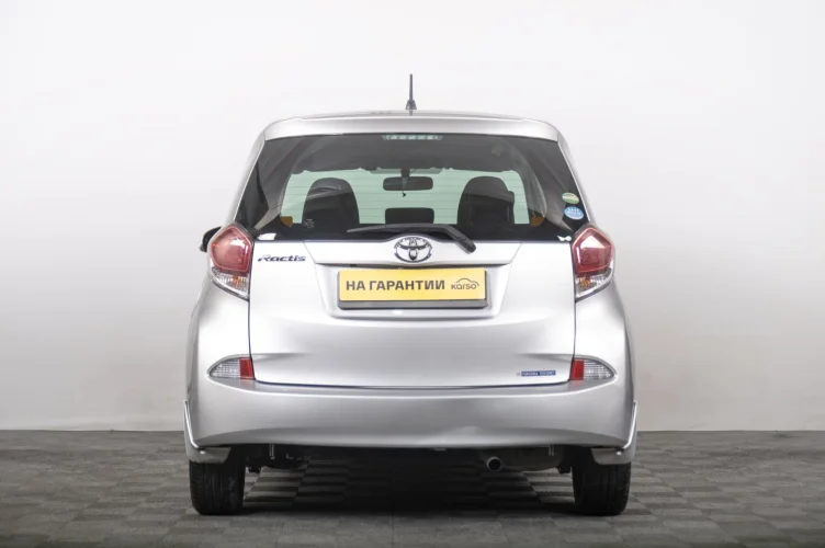 Toyota Ractis 4 из 6