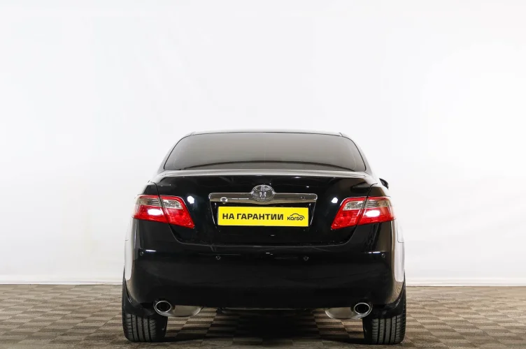 Toyota Camry 5 из 6