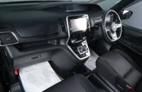 Nissan Serena 16 из 19