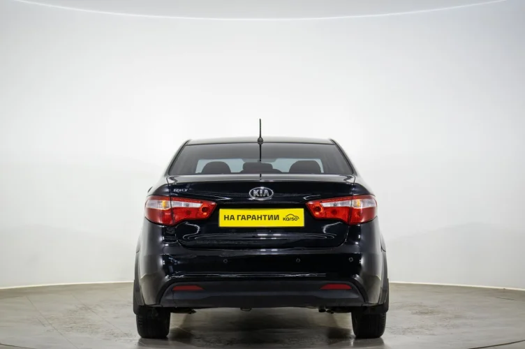 KIA Rio 5 из 6