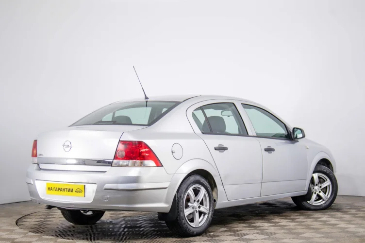 Opel Astra 6 из 6