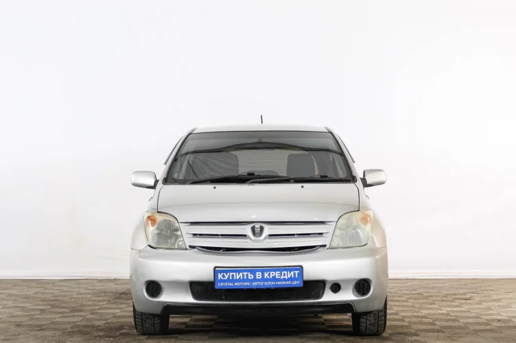 Toyota Ist 2 из 6