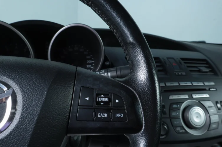 Mazda 3 11 из 17