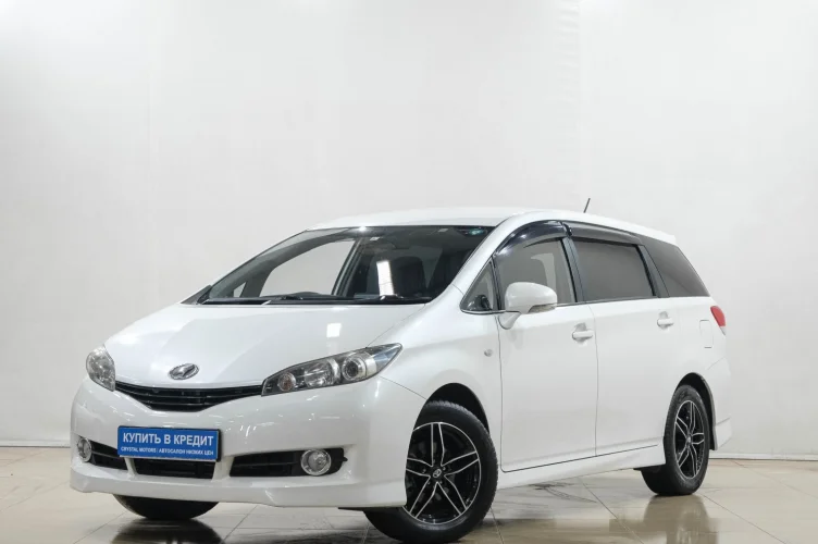 Toyota Wish 3 из 6