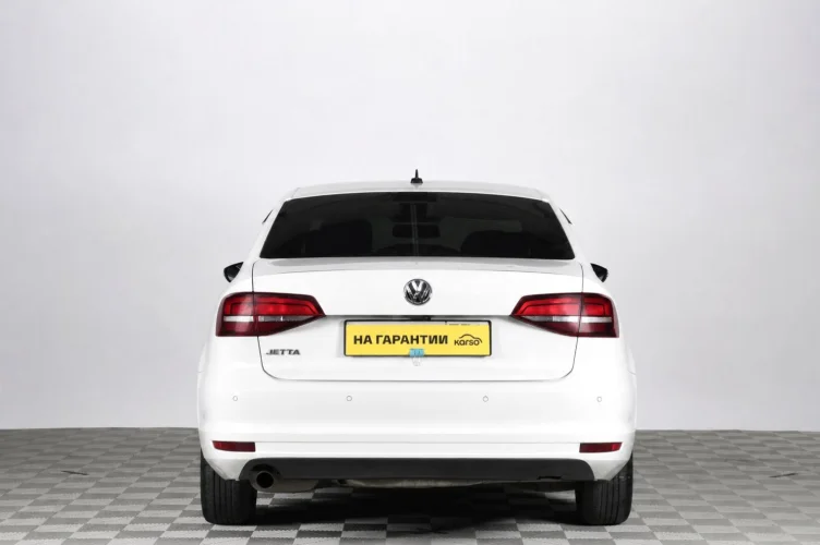 Volkswagen Jetta 5 из 6