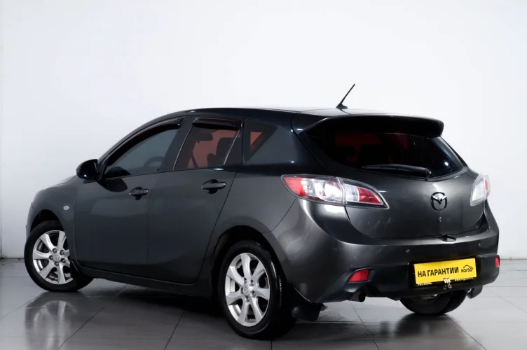 Mazda 3 4 из 6