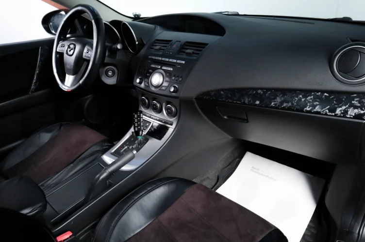 Mazda 3 15 из 17