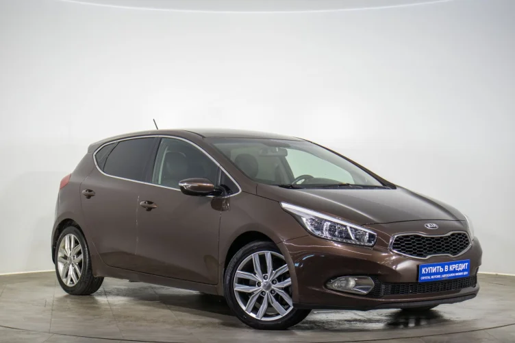 KIA cee'd 1 из 6