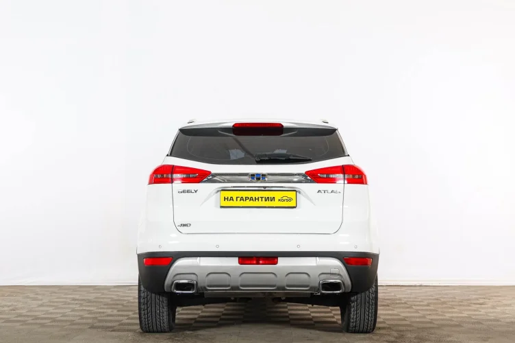 Geely Atlas 5 из 6