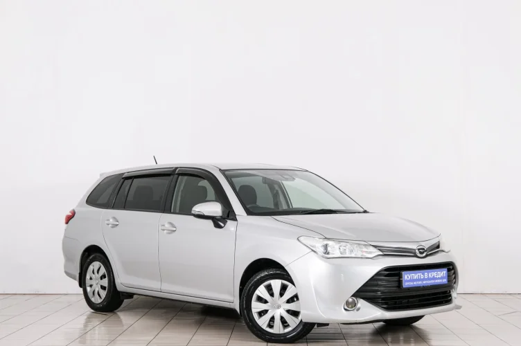 Toyota Corolla Fielder 1 из 6