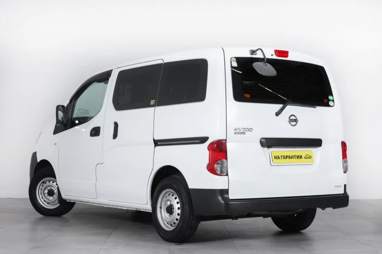 Nissan NV200 4 из 6