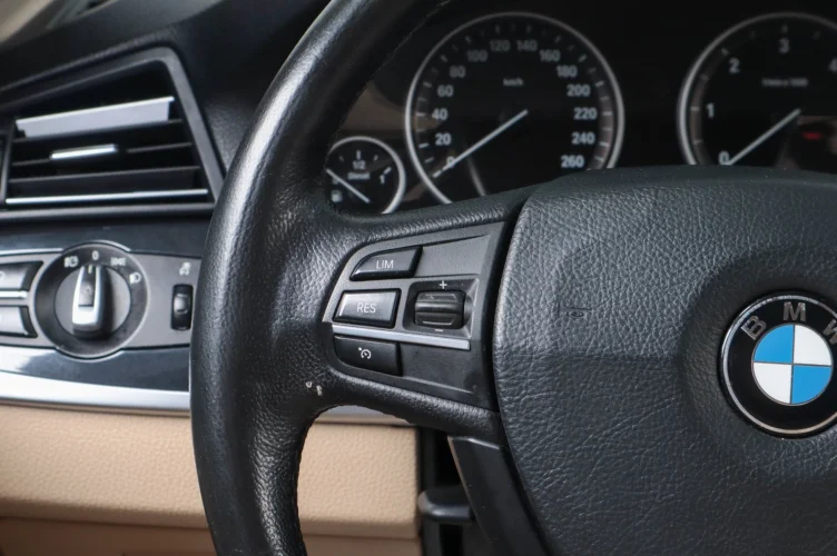 BMW 5 серия 12 из 23