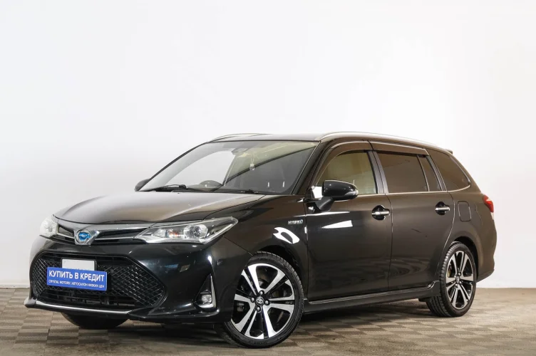 Toyota Corolla Fielder 3 из 6