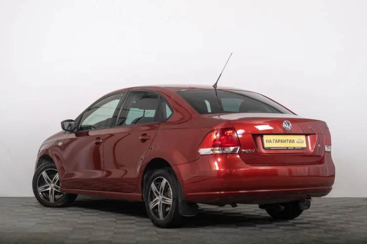 Volkswagen Polo 5 из 6