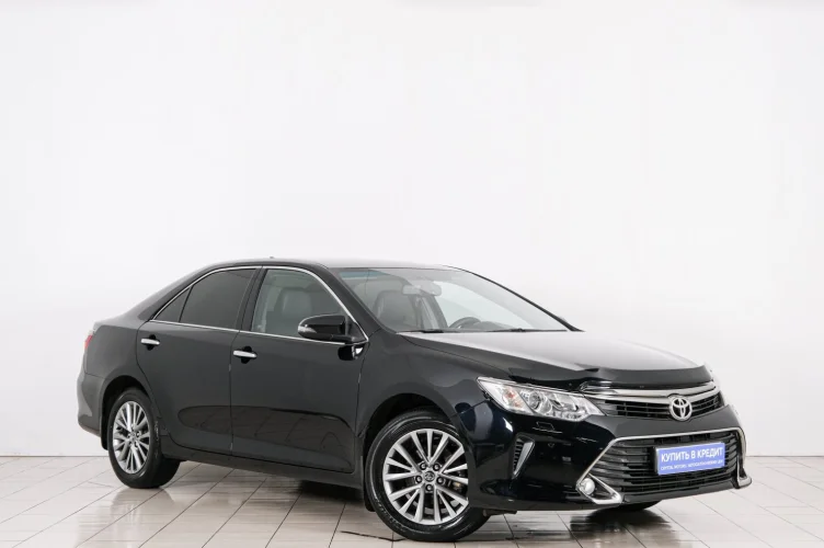 Toyota Camry 1 из 6