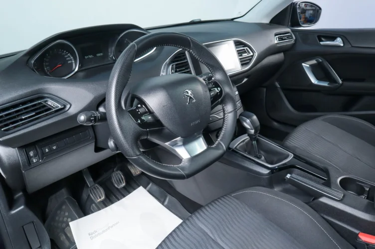 Peugeot 308 7 из 19