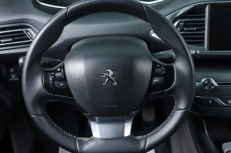 Peugeot 308 12 из 19