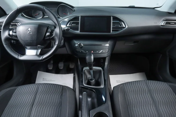 Peugeot 308 16 из 19
