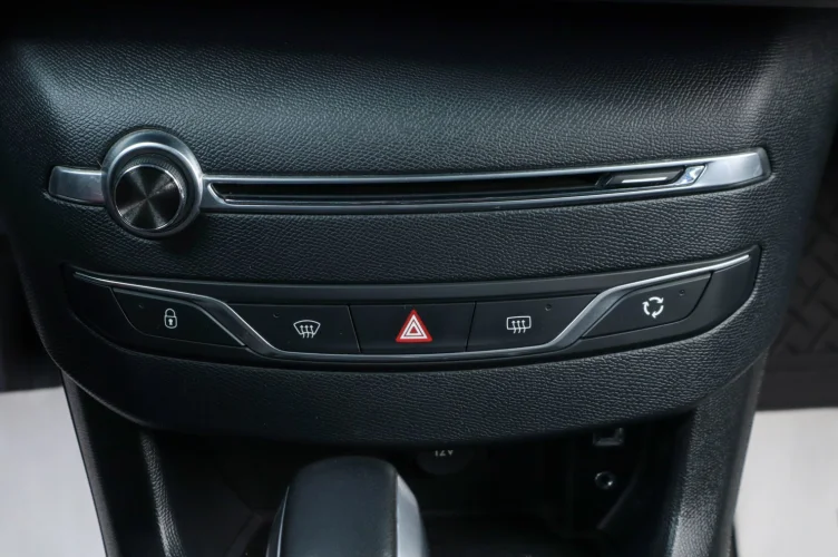 Peugeot 308 14 из 19