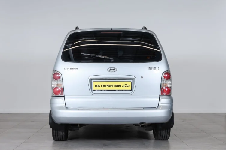 Hyundai Trajet 5 из 6