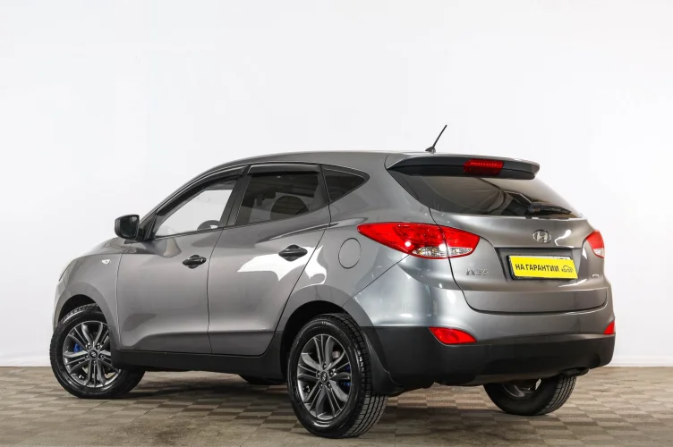 Hyundai ix35 4 из 6