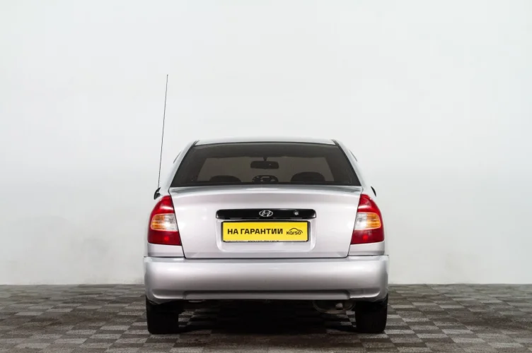 Hyundai Accent 5 из 6