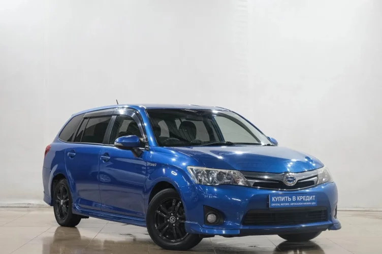 Toyota Corolla Fielder 1 из 6