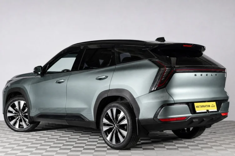 Geely Atlas 4 из 6