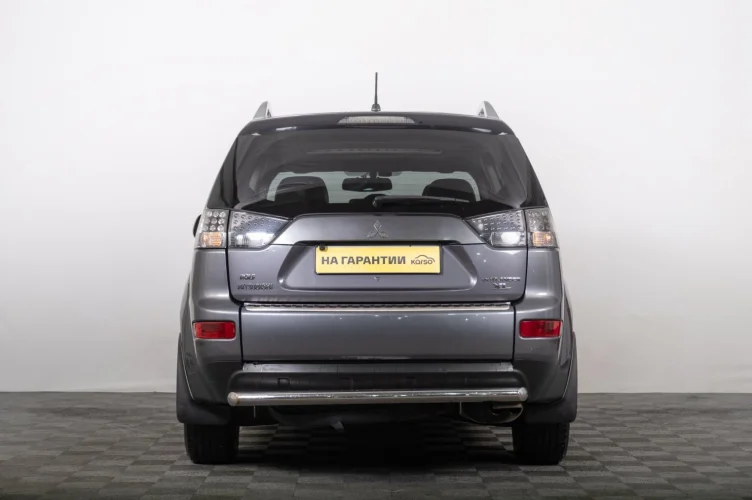 Mitsubishi Outlander 4 из 6