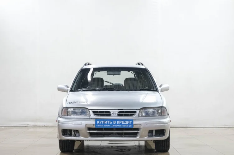 Nissan Avenir 2 из 6
