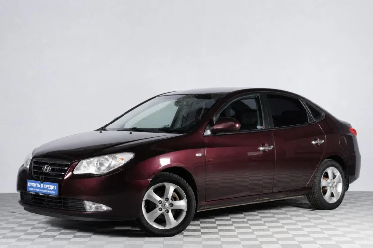 Hyundai Elantra 3 из 6