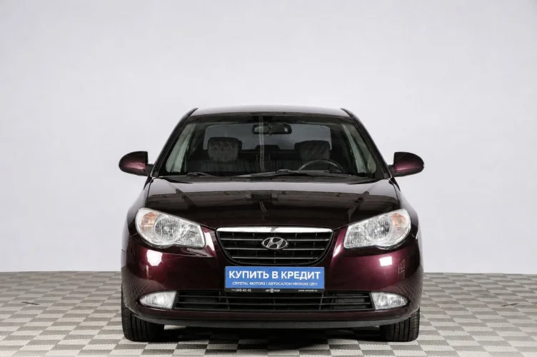 Hyundai Elantra 2 из 6