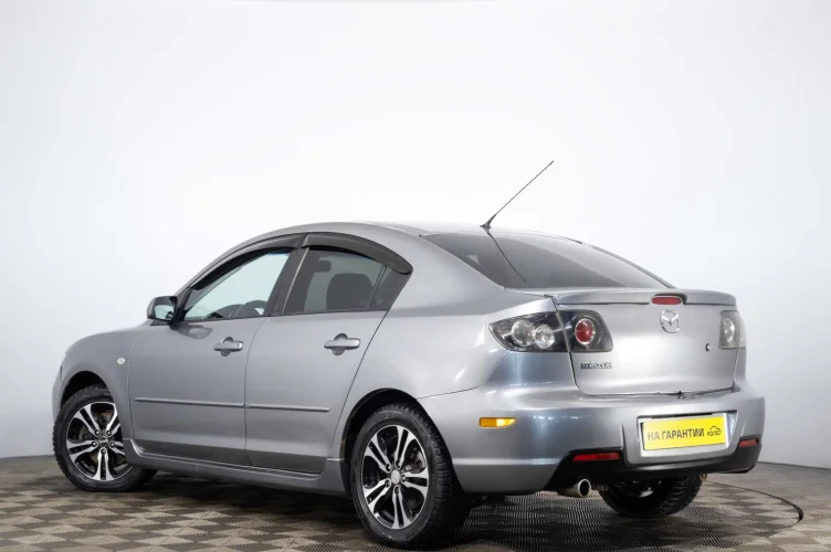 Mazda 3 4 из 6