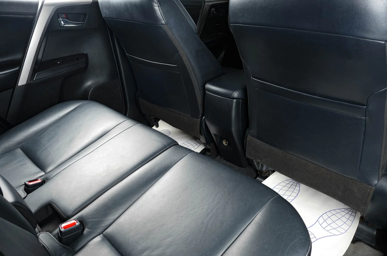 Toyota RAV4 9 из 21