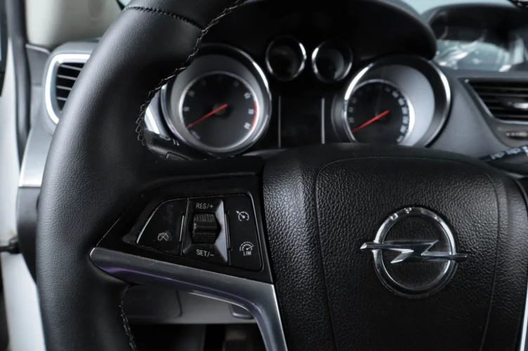 Opel Mokka 12 из 17
