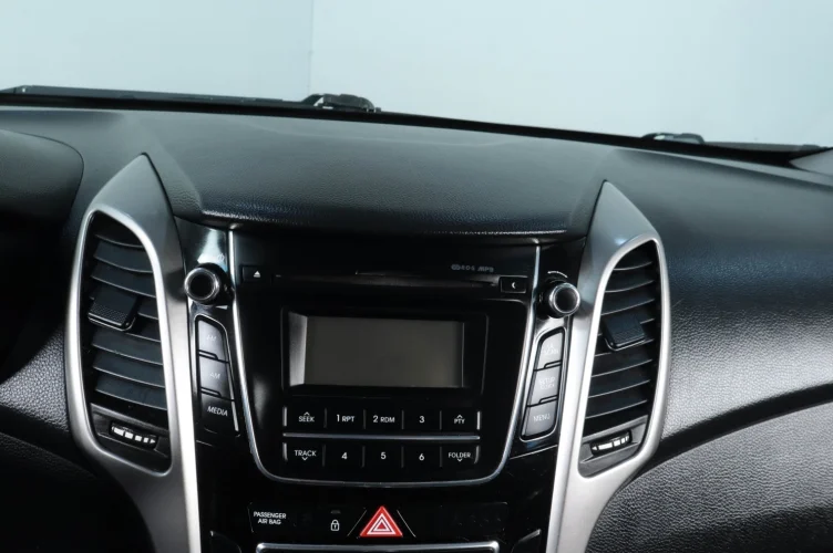 Hyundai i30 16 из 17