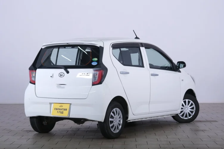 Daihatsu Mira e:S 6 из 6