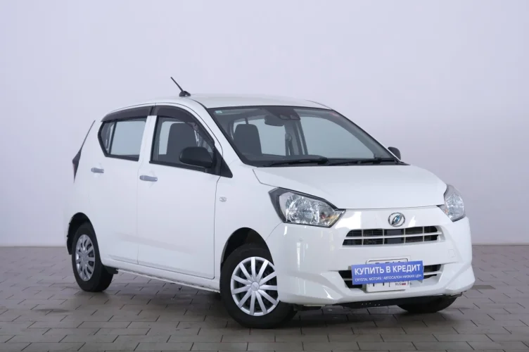 Daihatsu Mira e:S 1 из 6