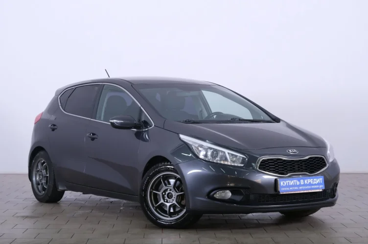 KIA cee'd 1 из 6