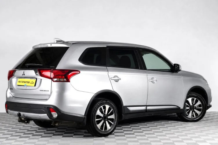 Mitsubishi Outlander 6 из 6