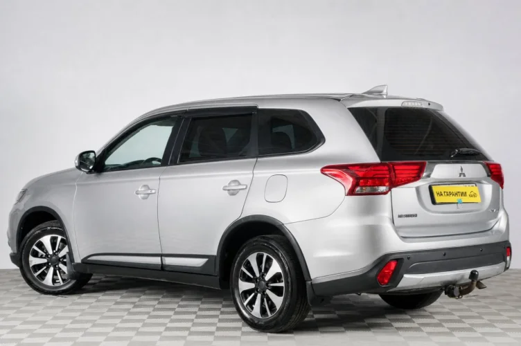 Mitsubishi Outlander 4 из 6