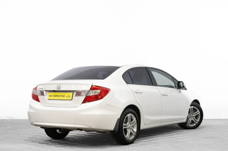 Honda Civic 4 из 6