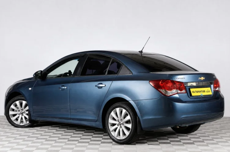 Chevrolet Cruze 4 из 6