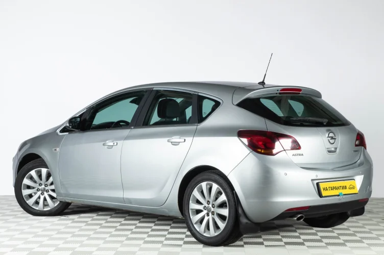 Opel Astra 4 из 6