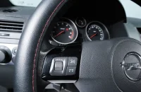Opel Astra GTC 10 из 16